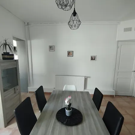Holiday home Maisonlille *
